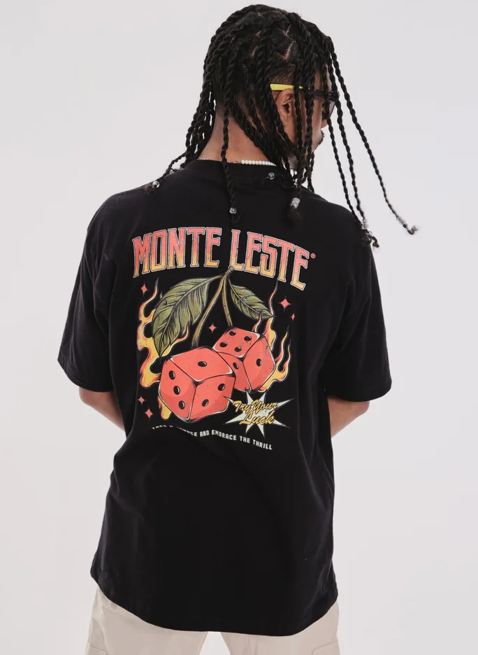 Camiseta Oversized Estampada Thrill Preto
